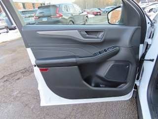 imgi_5_698c94f2a0456624430b3d39 2024 Ford Escape
