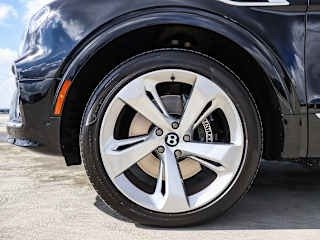 imgi_33_69cf4e8526efacf0cad88ddd 2021 Bentley Bentayga