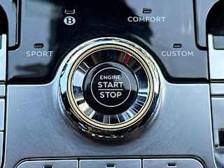 imgi_6_6a7b8a8606a8025f66bd28c7 2020 Bentley Flying Spur